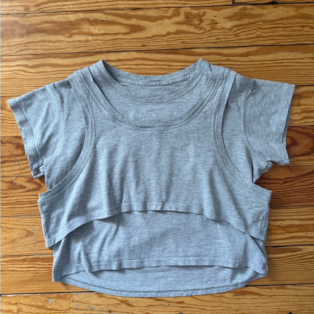 Lululemon On Track Layered Short Sleeve Heathered Core Light Grey Tshirt Size 6